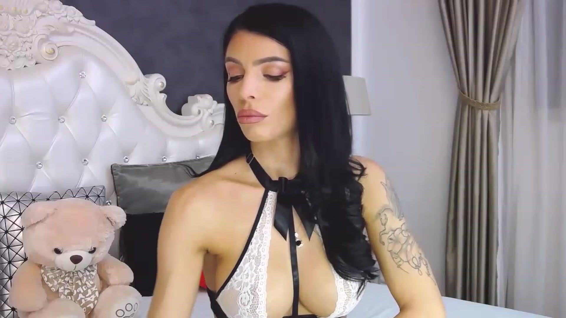 Gallery image thumbnail from Tesa000's myfreecams stream on, 01/06/2023, 12:07 image 18 of 20
