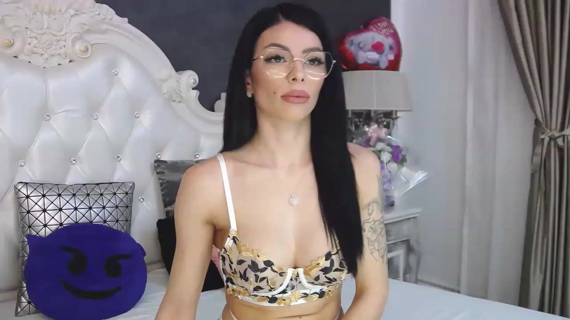 Gallery image thumbnail from Tesa000's myfreecams stream on, 03/20/2023, 09:32 image 6 of 20