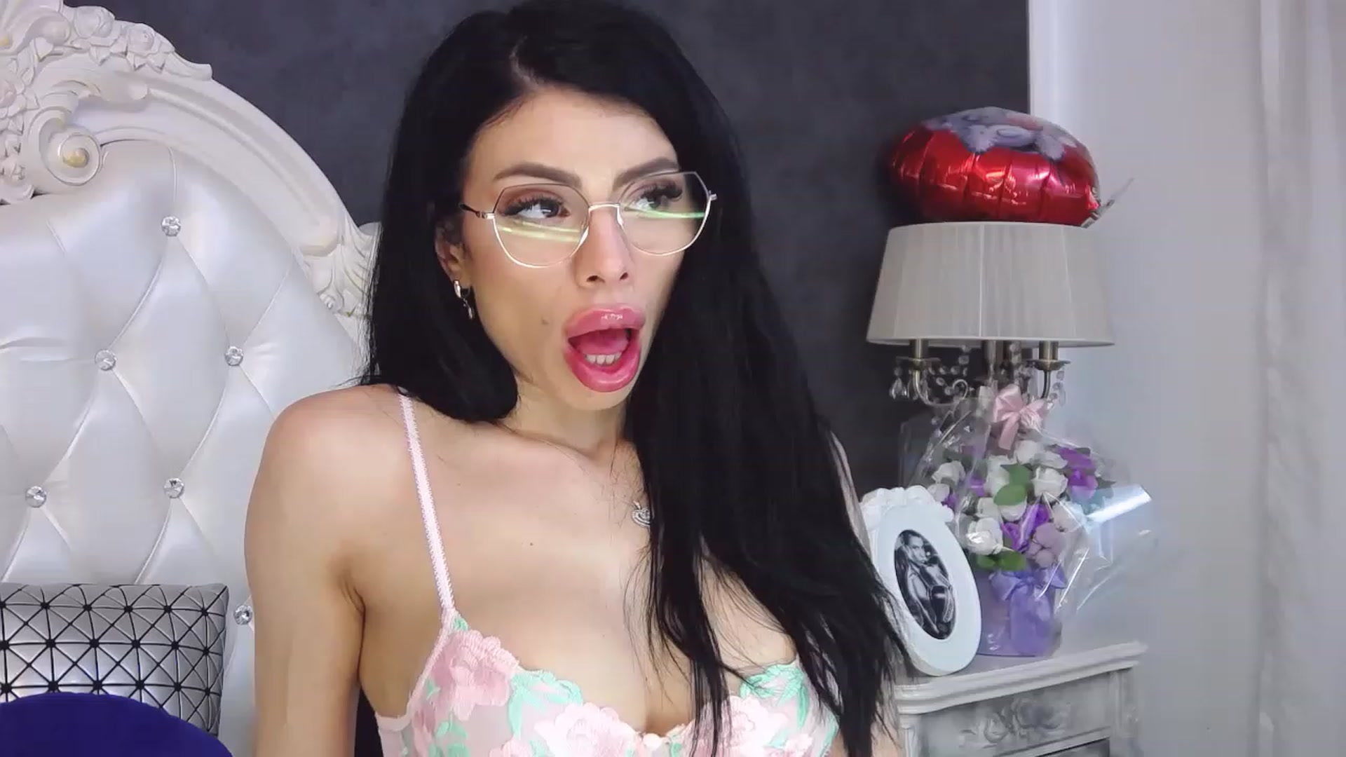 Gallery image thumbnail from Tesa000's myfreecams stream on, 03/24/2023, 15:20 image 6 of 20