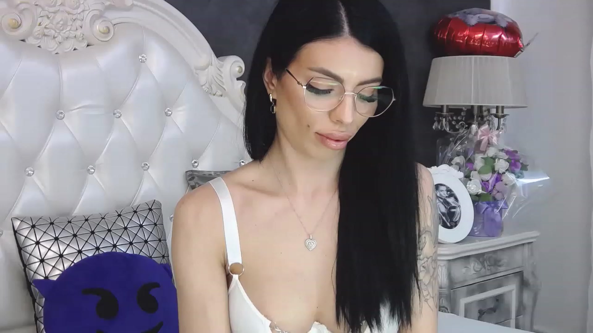 Gallery image thumbnail from Tesa000's myfreecams stream on, 03/25/2023, 14:14 image 13 of 20