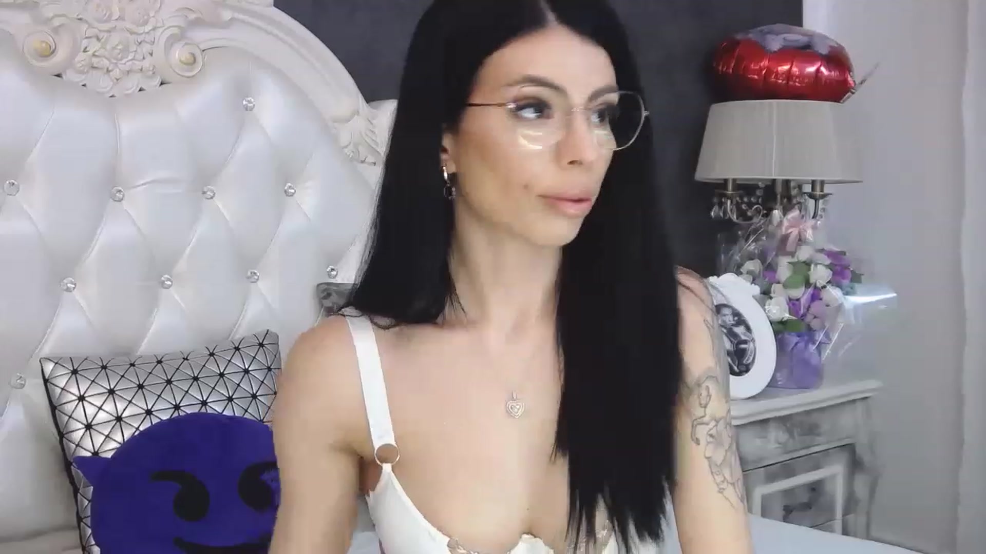Gallery image thumbnail from Tesa000's myfreecams stream on, 03/25/2023, 14:14 image 19 of 20