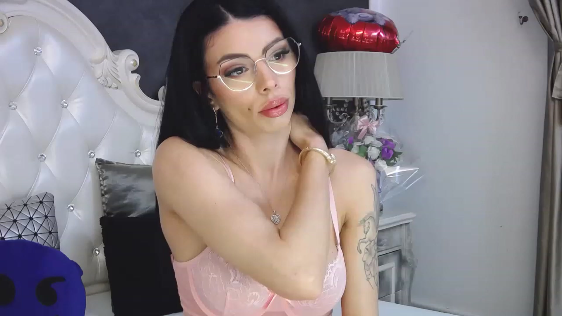 Gallery image thumbnail from Tesa000's myfreecams stream on, 03/27/2023, 08:26 image 16 of 20