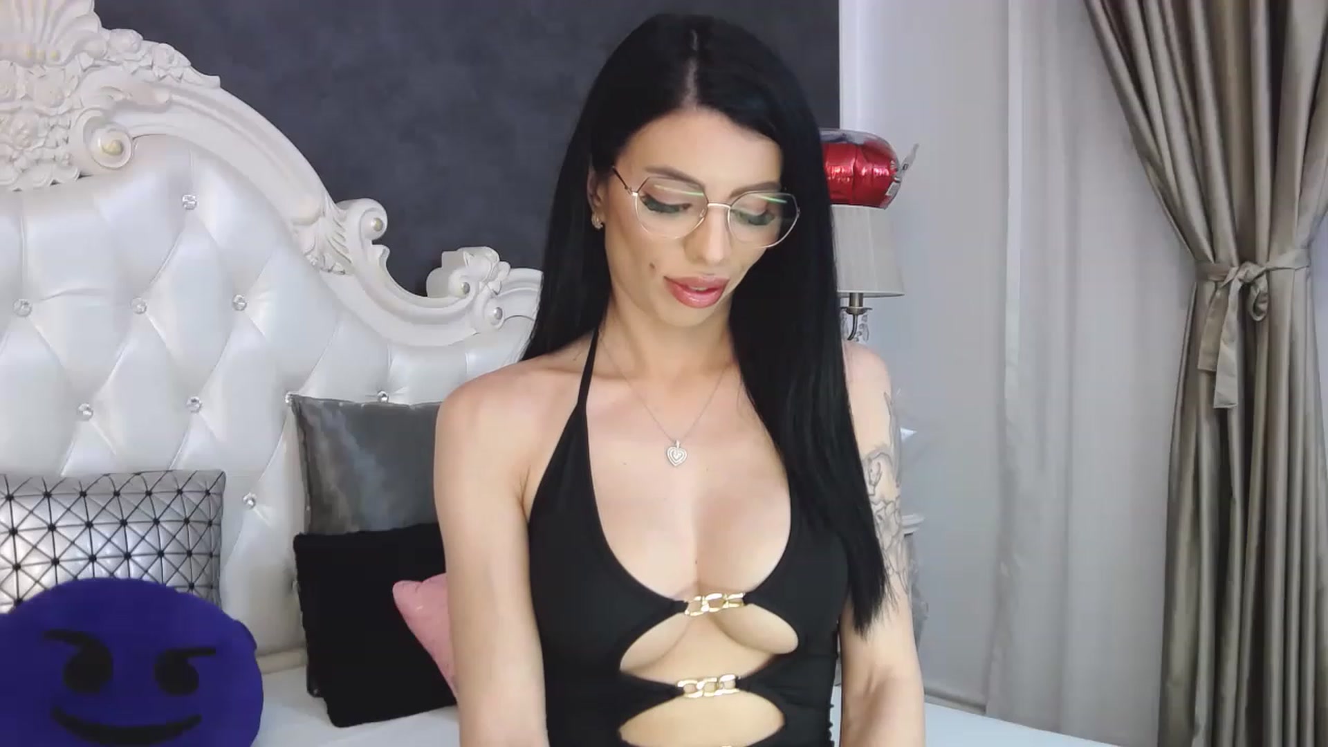 Gallery image thumbnail from Tesa000's myfreecams stream on, 03/29/2023, 09:00 image 5 of 20