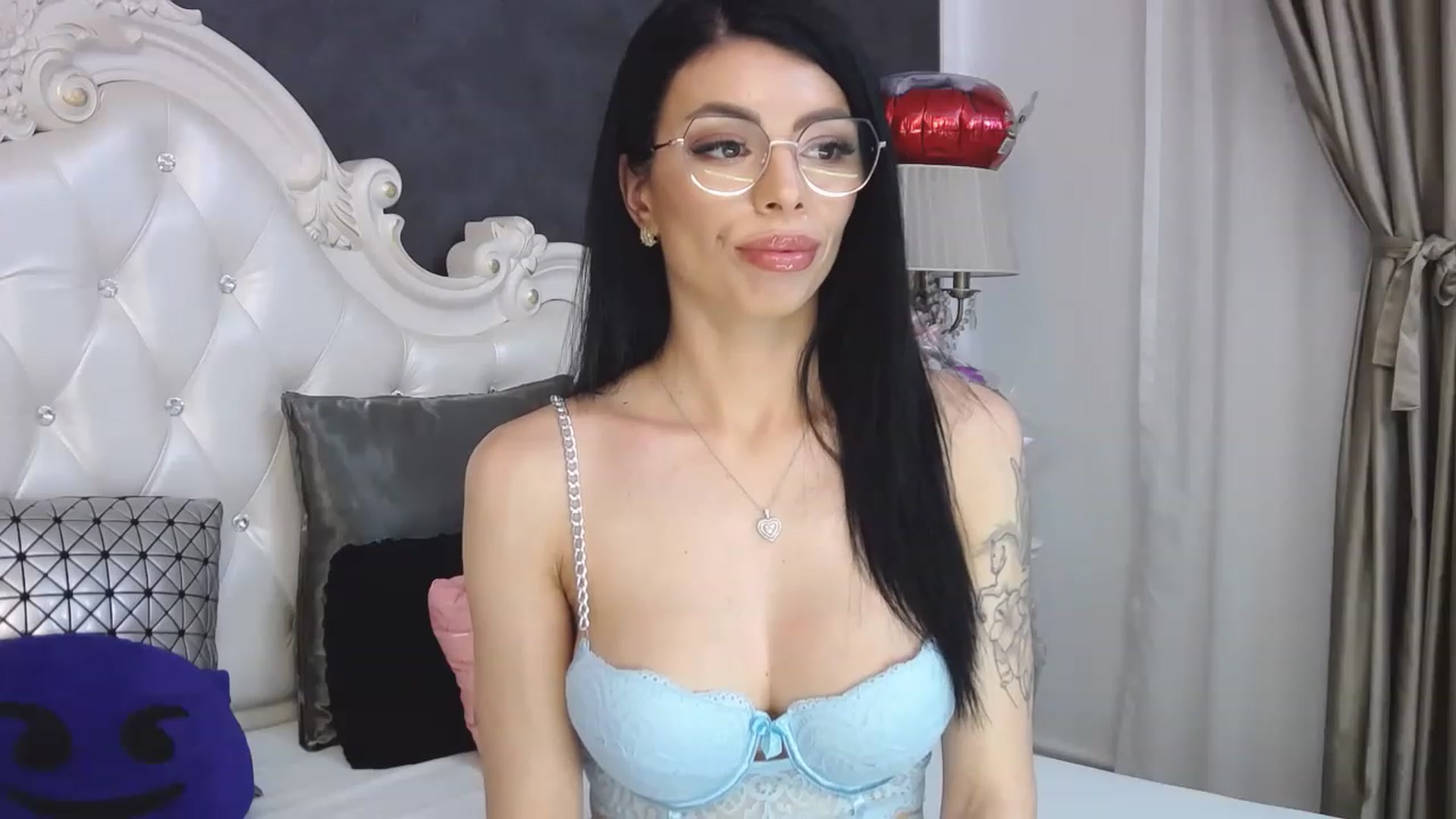 Gallery image thumbnail from Tesa000's myfreecams stream on, 03/29/2023, 13:46 image 14 of 20