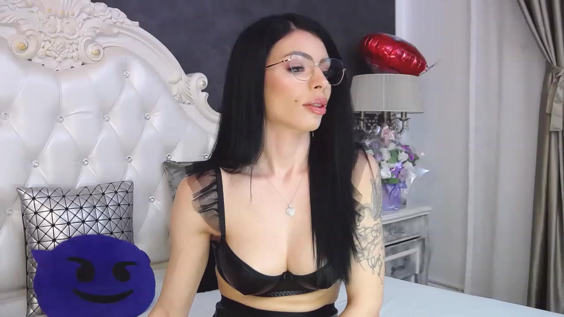 Gallery image thumbnail from Tesa000's myfreecams stream on, 04/01/2023, 08:59 image 11 of 20