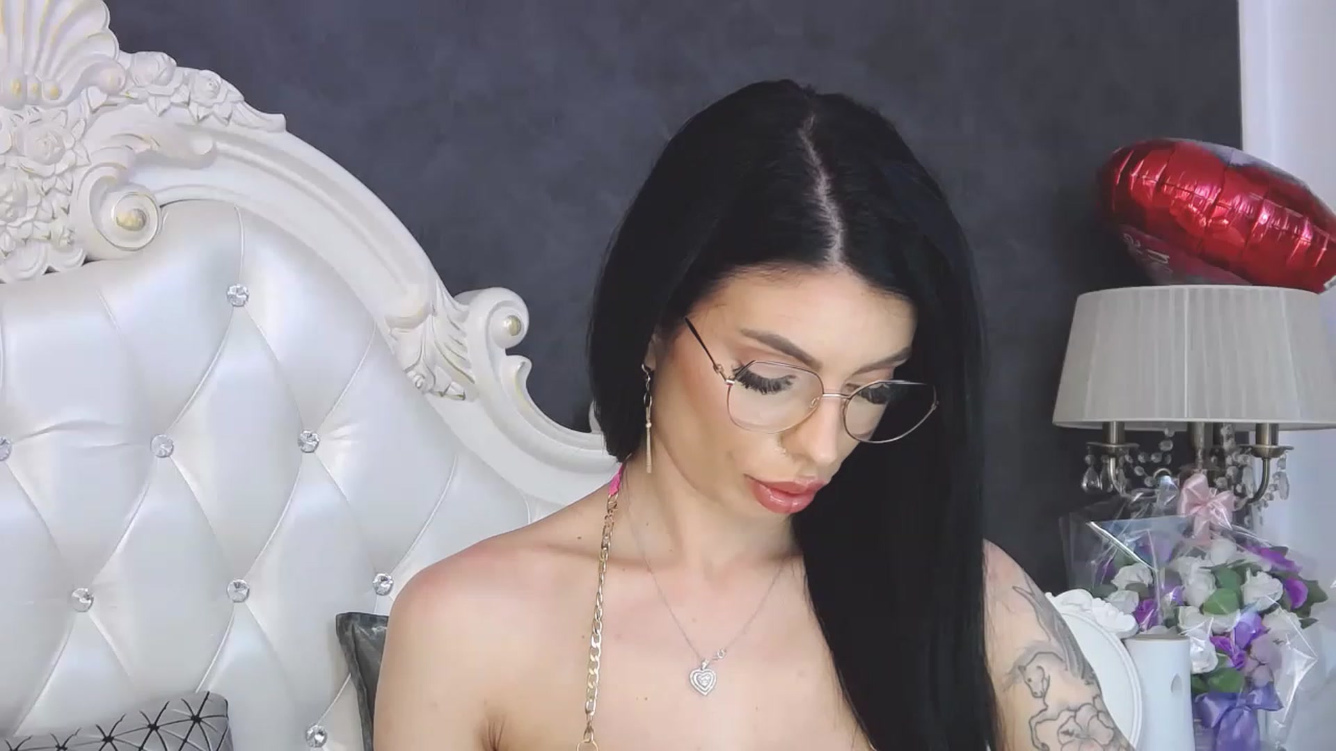 Gallery image thumbnail from Tesa000's myfreecams stream on, 04/03/2023, 09:14 image 14 of 20