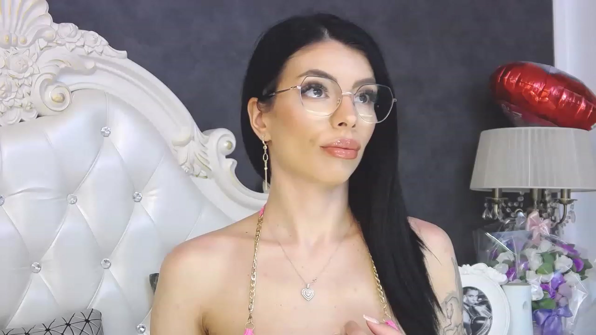 Gallery image thumbnail from Tesa000's myfreecams stream on, 04/03/2023, 09:14 image 10 of 20