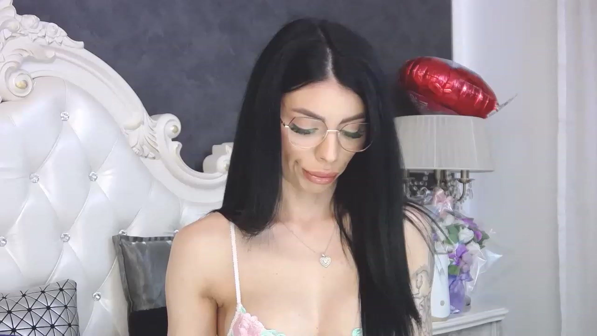 Gallery image thumbnail from Tesa000's myfreecams stream on, 04/04/2023, 06:27 image 19 of 20