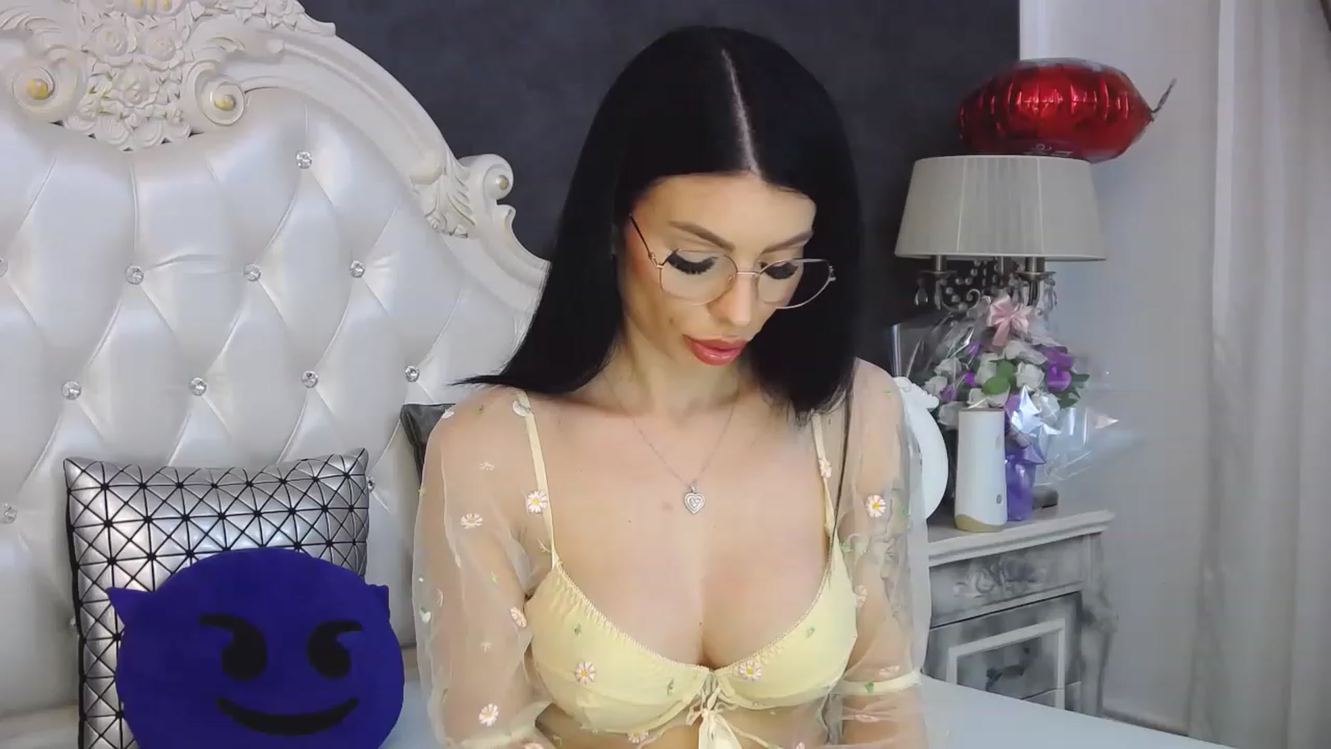 Gallery image thumbnail from Tesa000's myfreecams stream on, 04/07/2023, 07:58 image 15 of 20