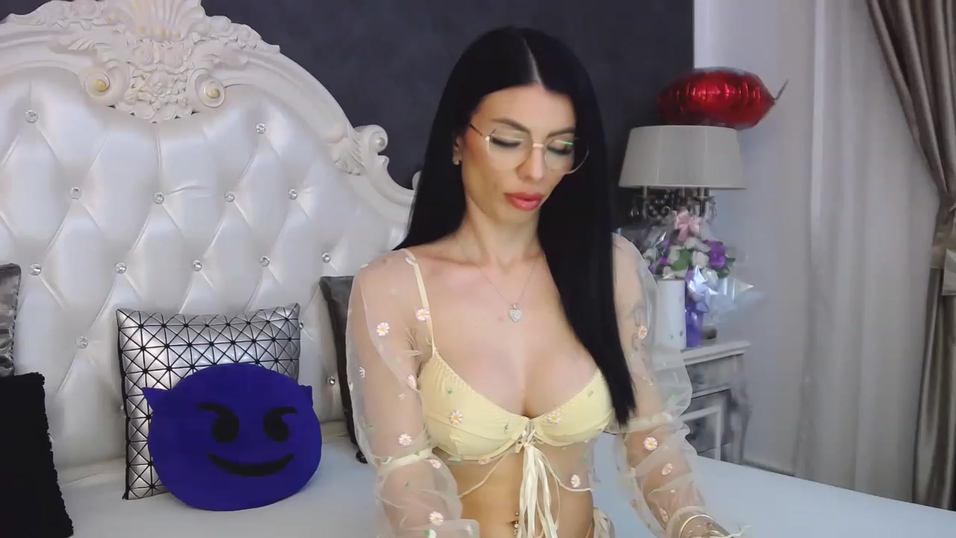 Gallery image thumbnail from Tesa000's myfreecams stream on, 04/07/2023, 07:58 image 3 of 20