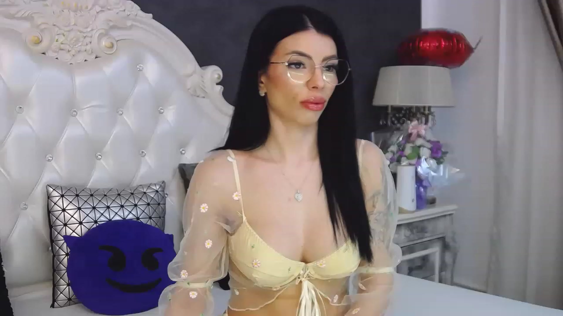 Gallery image thumbnail from Tesa000's myfreecams stream on, 04/07/2023, 07:58 image 4 of 20