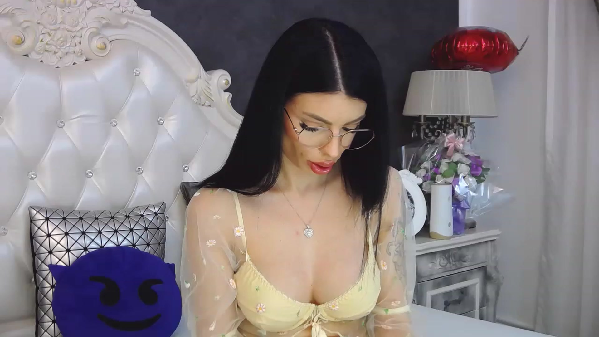 Gallery image thumbnail from Tesa000's myfreecams stream on, 04/07/2023, 07:58 image 18 of 20