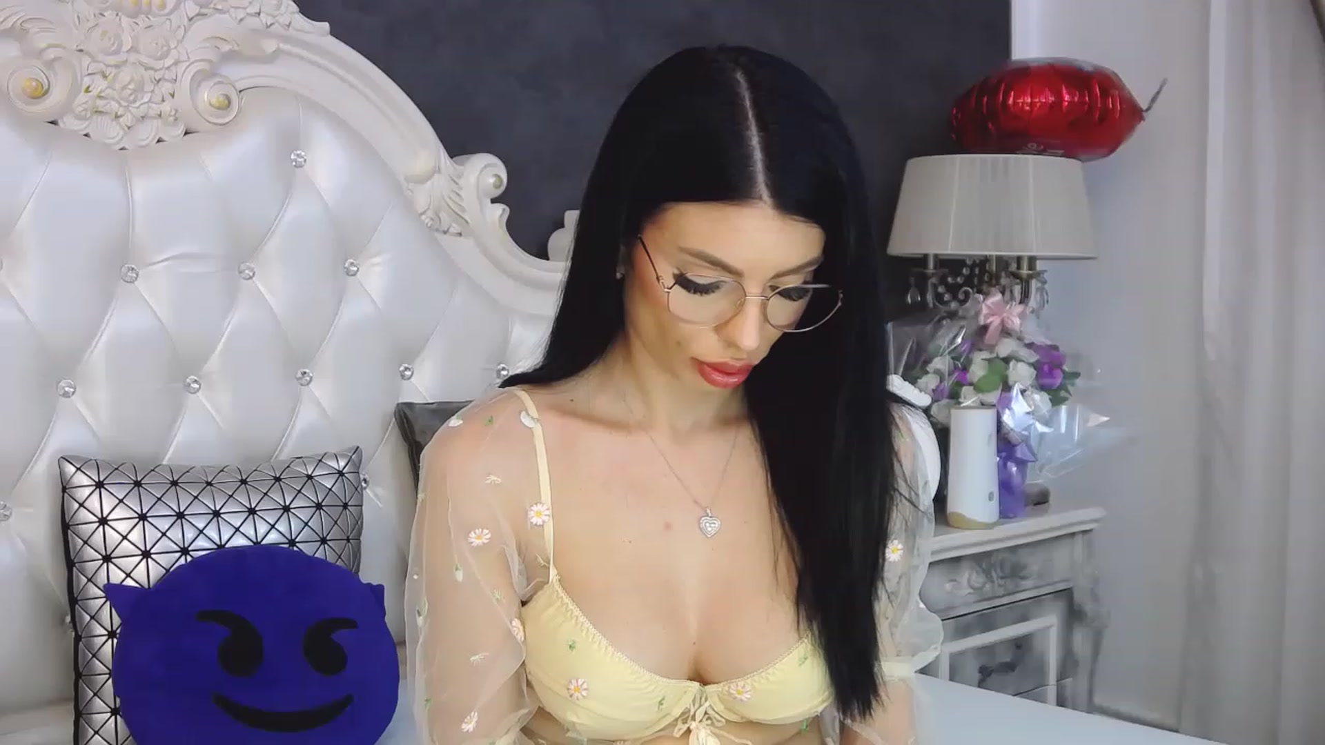 Gallery image thumbnail from Tesa000's myfreecams stream on, 04/07/2023, 08:29 image 3 of 20
