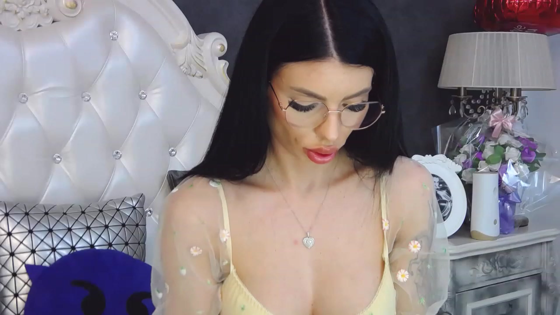 Gallery image thumbnail from Tesa000's myfreecams stream on, 04/07/2023, 09:52 image 18 of 20
