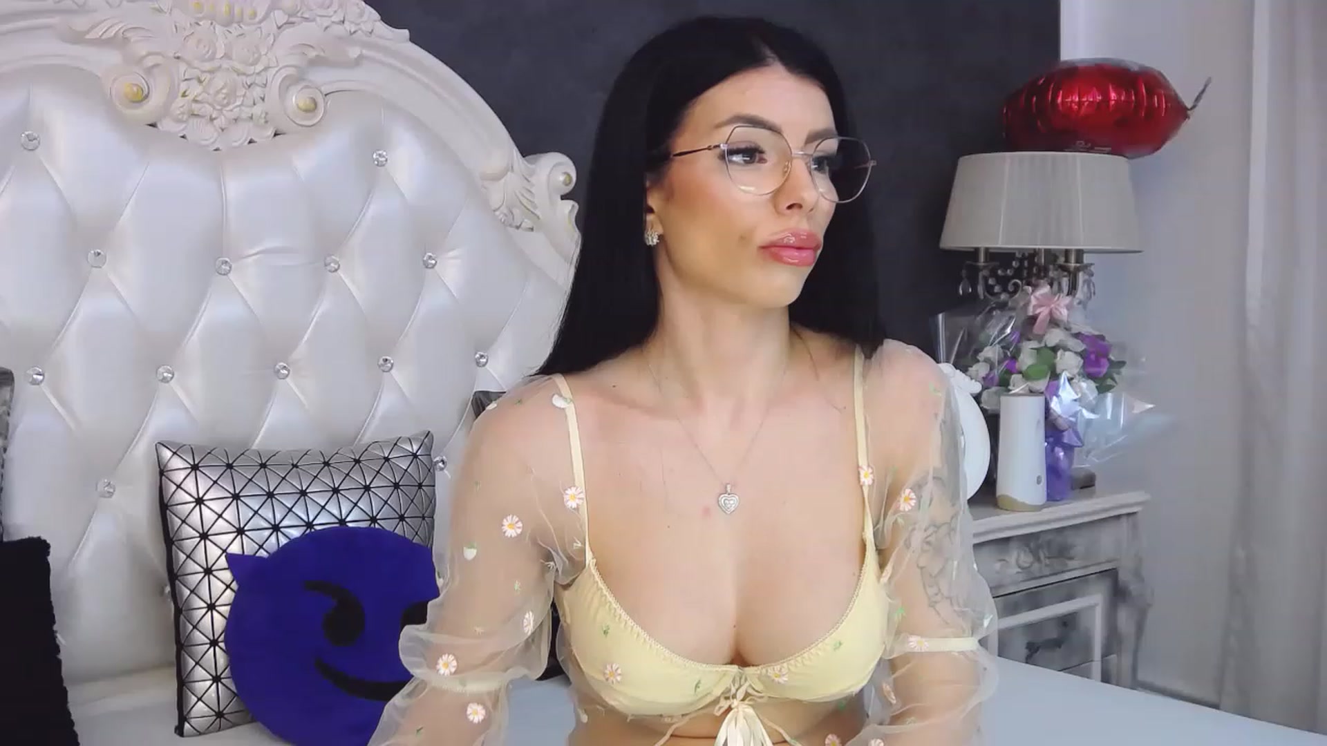 Gallery image thumbnail from Tesa000's myfreecams stream on, 04/07/2023, 09:52 image 10 of 20
