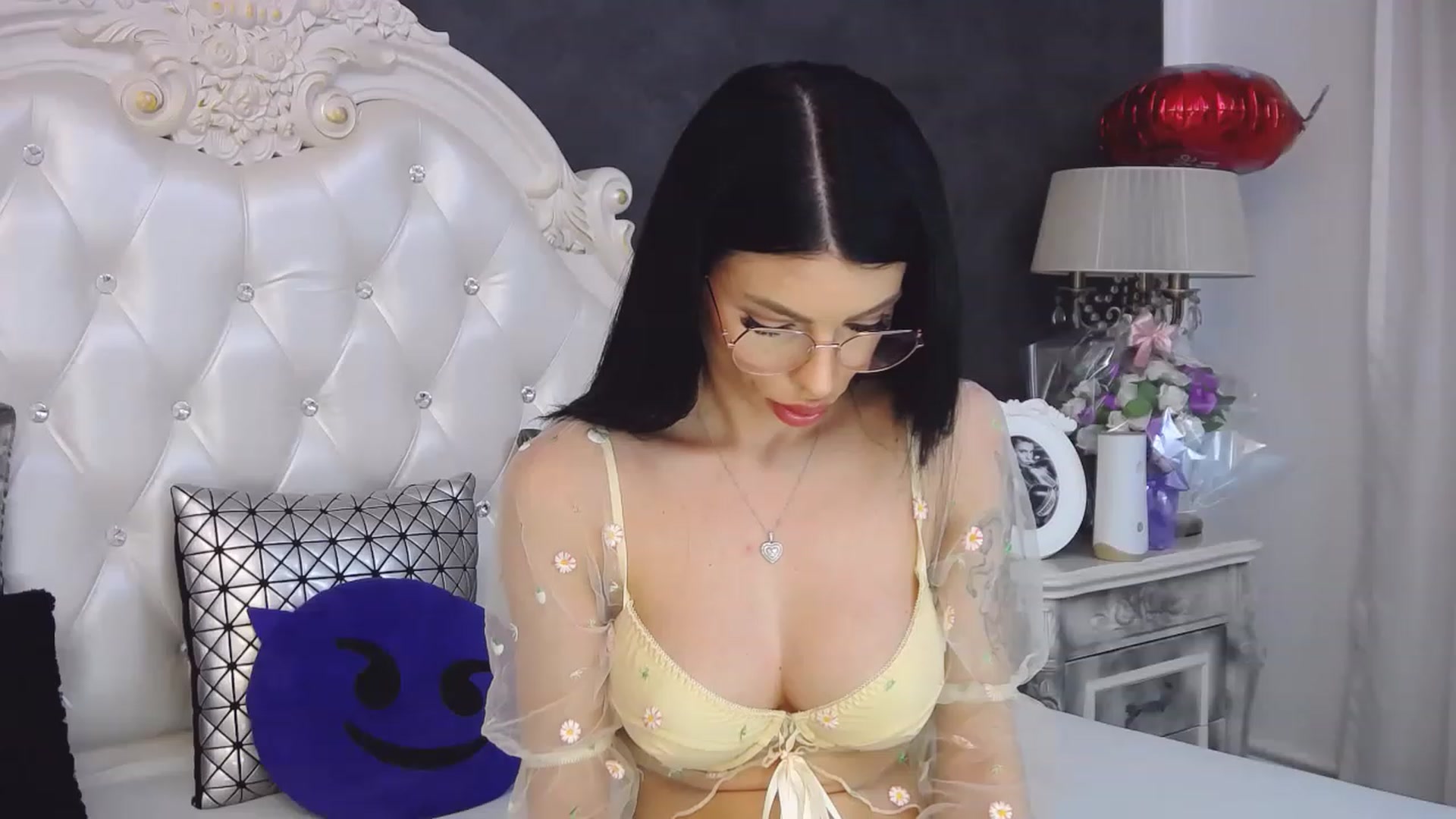Gallery image thumbnail from Tesa000's myfreecams stream on, 04/07/2023, 09:52 image 12 of 20