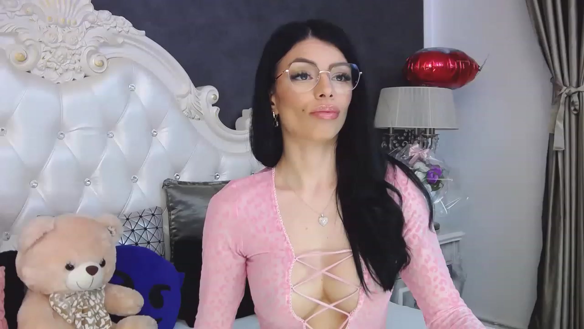 Gallery image thumbnail from Tesa000's myfreecams stream on, 04/12/2023, 09:36 image 17 of 20