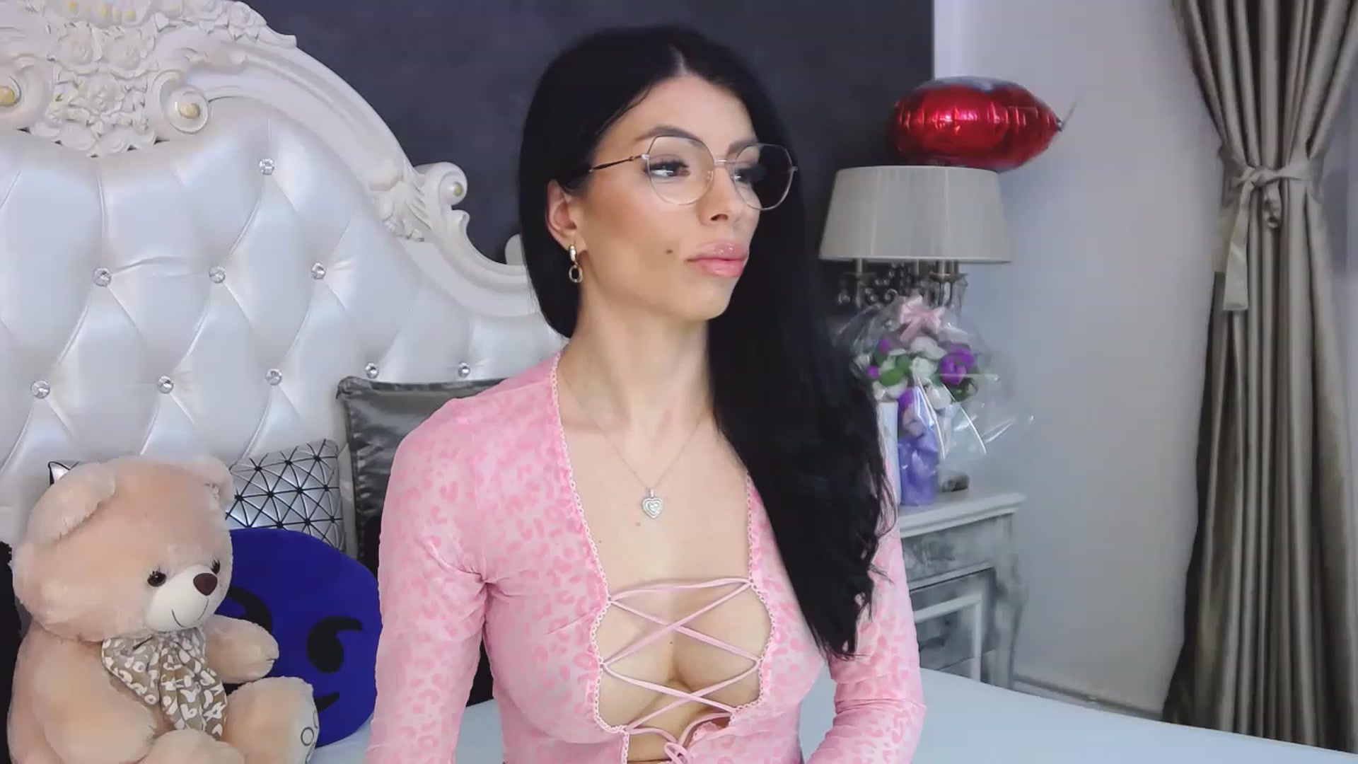 Gallery image thumbnail from Tesa000's myfreecams stream on, 04/12/2023, 09:36 image 20 of 20