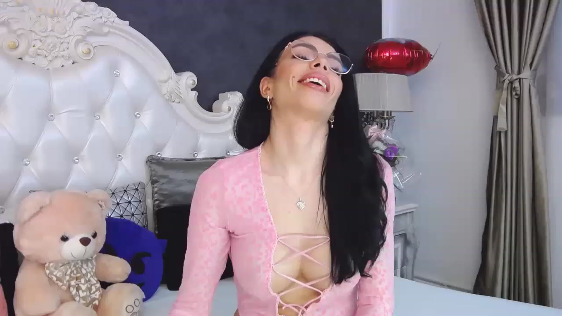 Gallery image thumbnail from Tesa000's myfreecams stream on, 04/12/2023, 09:36 image 10 of 20