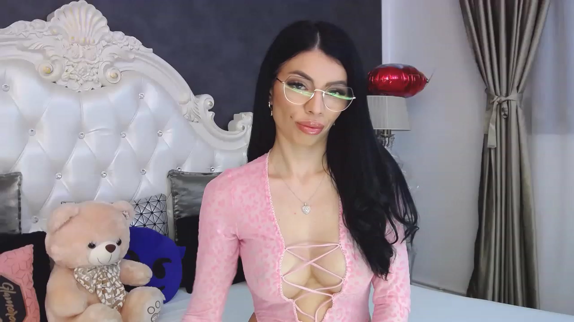 Gallery image thumbnail from Tesa000's myfreecams stream on, 04/12/2023, 09:36 image 1 of 20