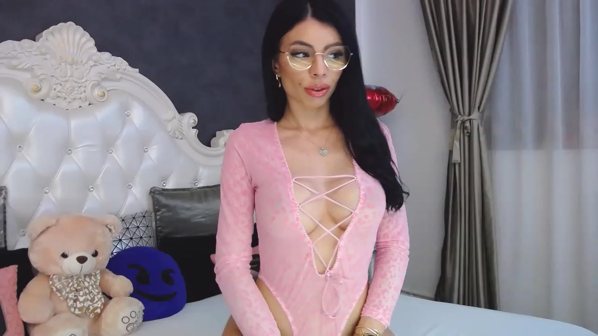 Gallery image thumbnail from Tesa000's myfreecams stream on, 04/12/2023, 12:20 image 6 of 20