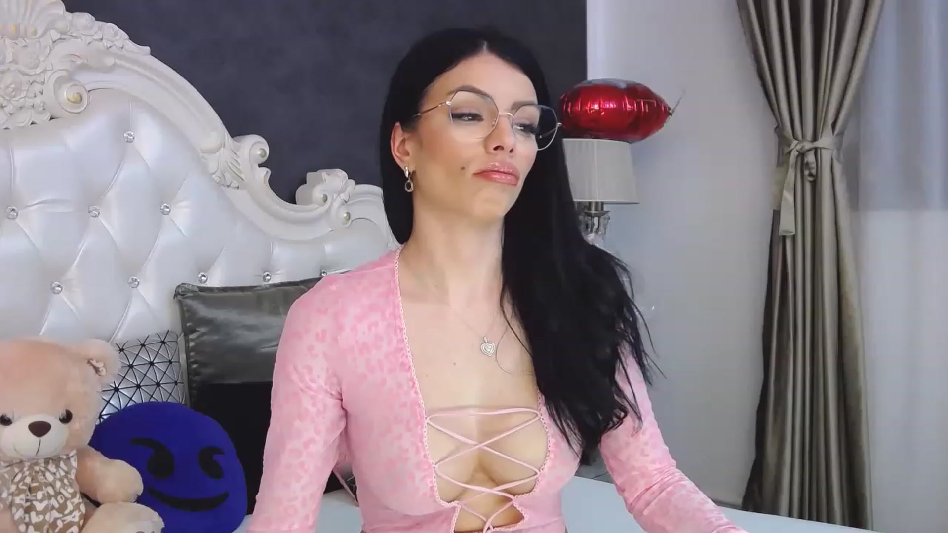 Gallery image thumbnail from Tesa000's myfreecams stream on, 04/12/2023, 12:20 image 1 of 20