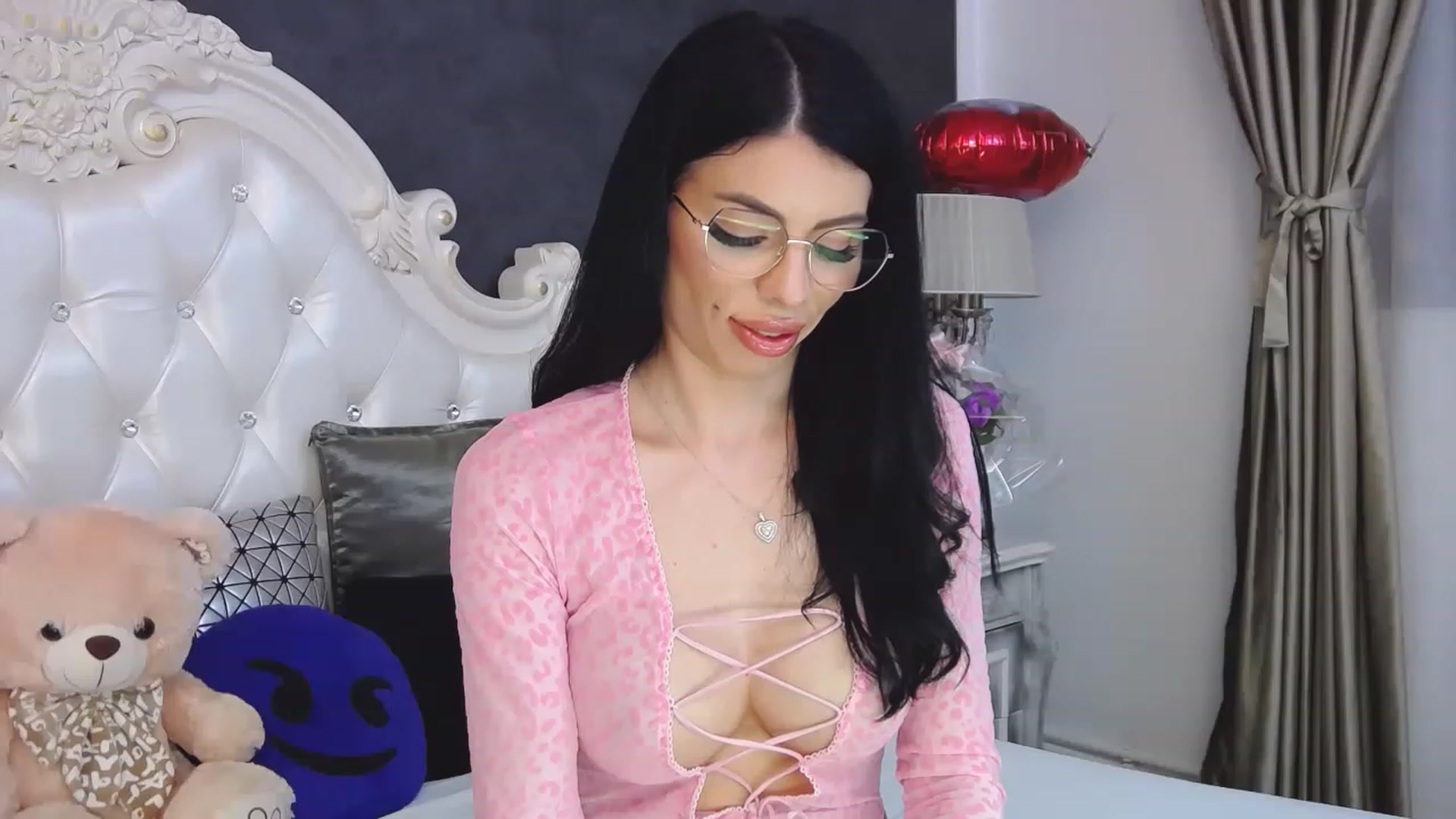 Gallery image thumbnail from Tesa000's myfreecams stream on, 04/12/2023, 12:20 image 14 of 20