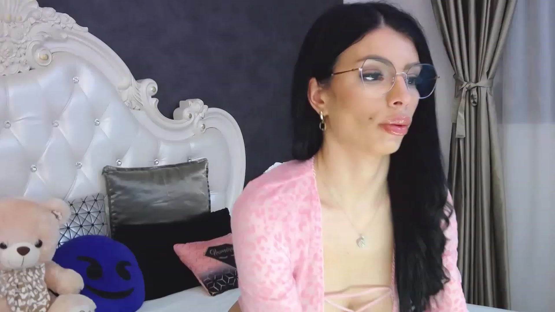 Gallery image thumbnail from Tesa000's myfreecams stream on, 04/12/2023, 12:20 image 5 of 20