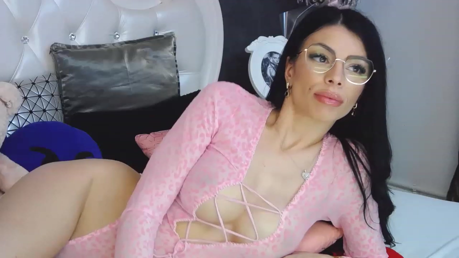 Gallery image thumbnail from Tesa000's myfreecams stream on, 04/12/2023, 14:01 image 13 of 20