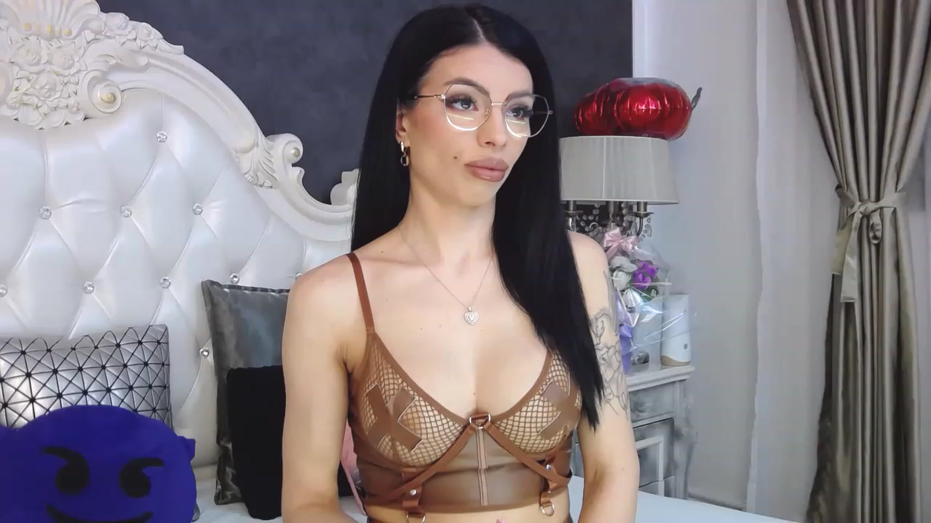 Gallery image thumbnail from Tesa000's myfreecams stream on, 04/18/2023, 07:16 image 10 of 20