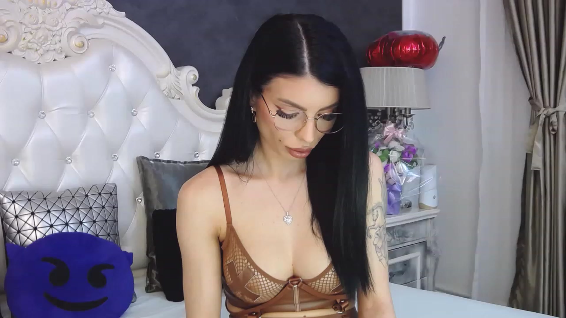 Gallery image thumbnail from Tesa000's myfreecams stream on, 04/18/2023, 07:45 image 2 of 20