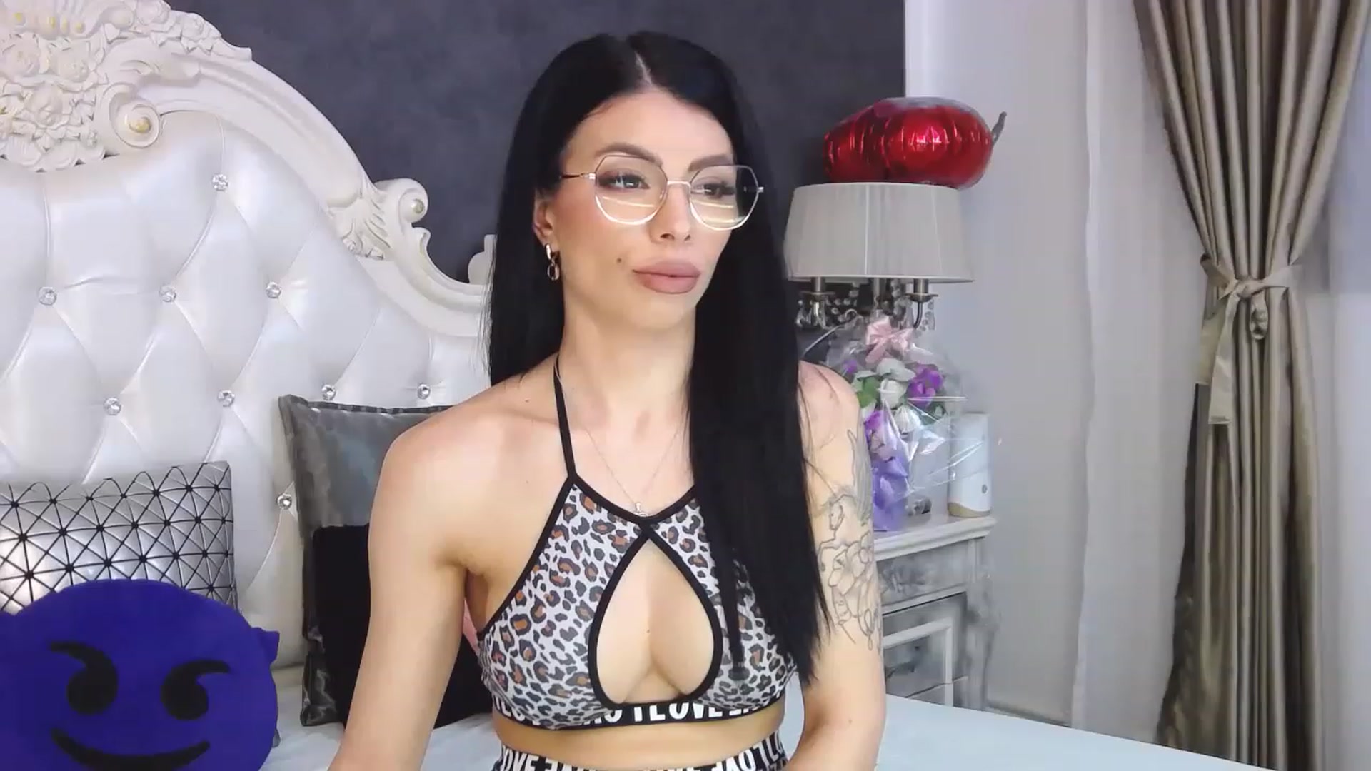 Gallery image thumbnail from Tesa000's myfreecams stream on, 04/18/2023, 13:17 image 20 of 20