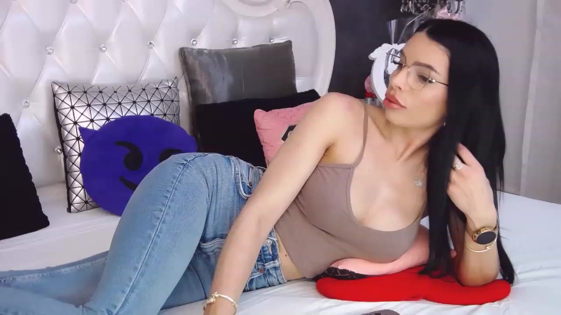 Gallery image thumbnail from Tesa000's myfreecams stream on, 04/21/2023, 11:13 image 10 of 20