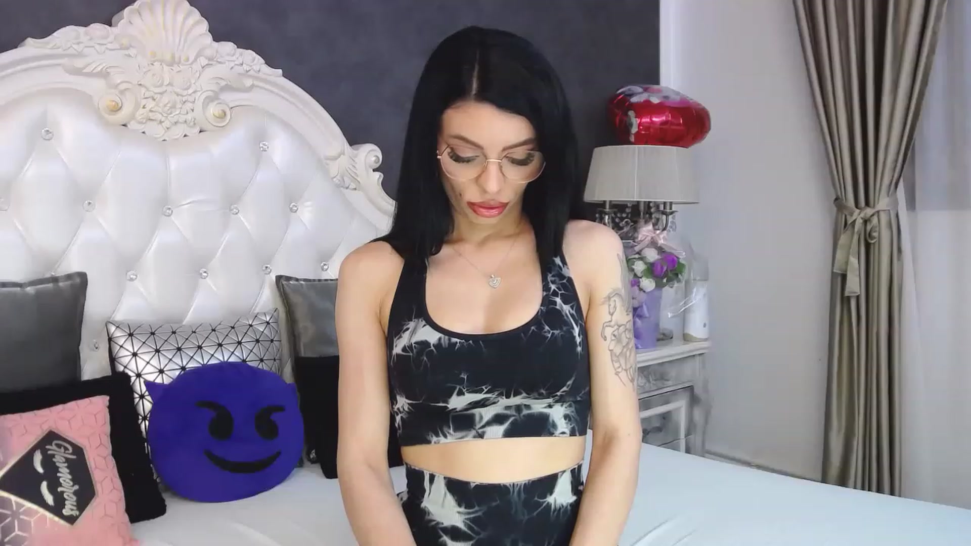 Gallery image thumbnail from Tesa000's myfreecams stream on, 04/23/2023, 08:02 image 4 of 20