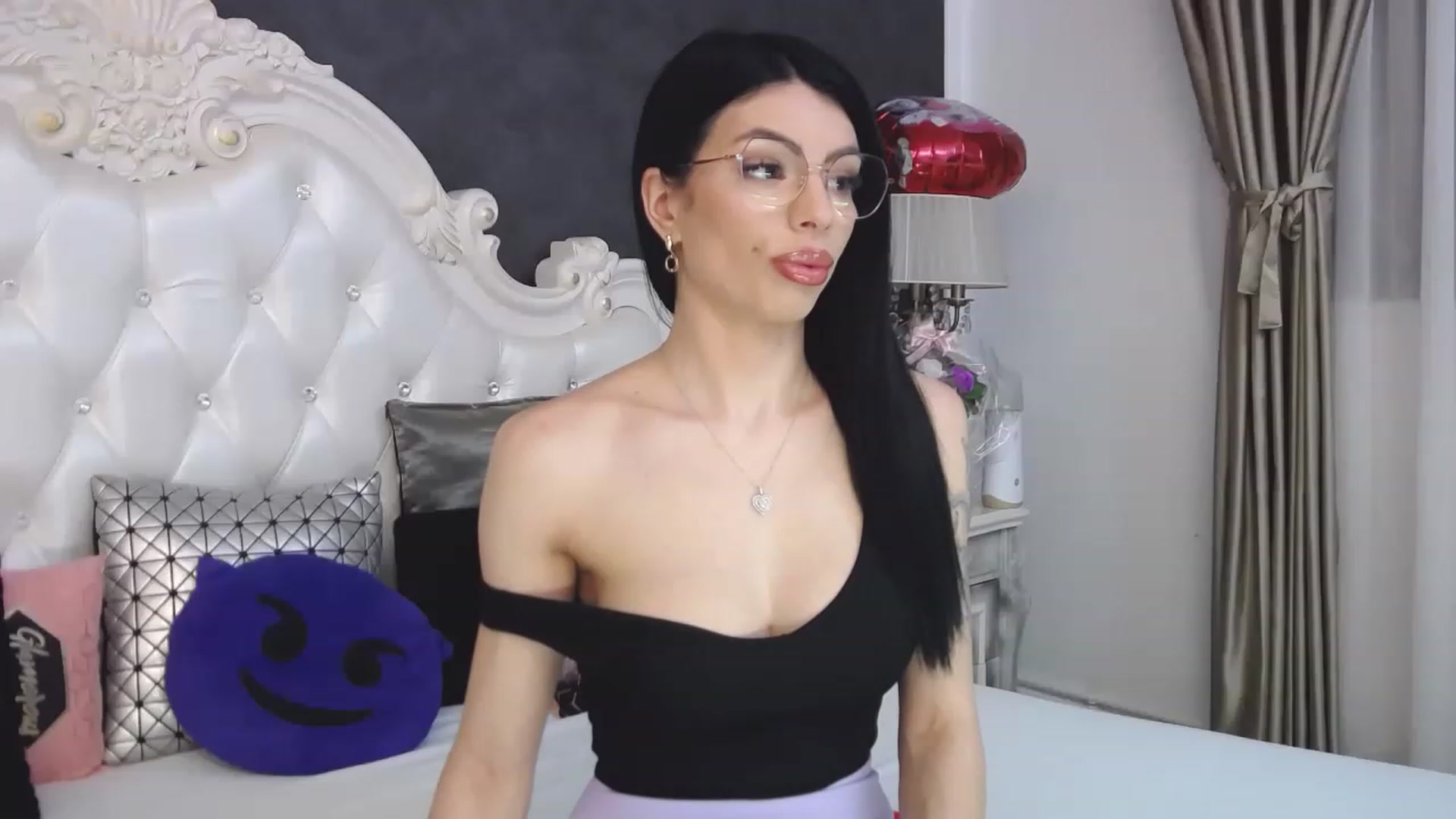 Gallery image thumbnail from Tesa000's myfreecams stream on, 04/24/2023, 07:32 image 9 of 20