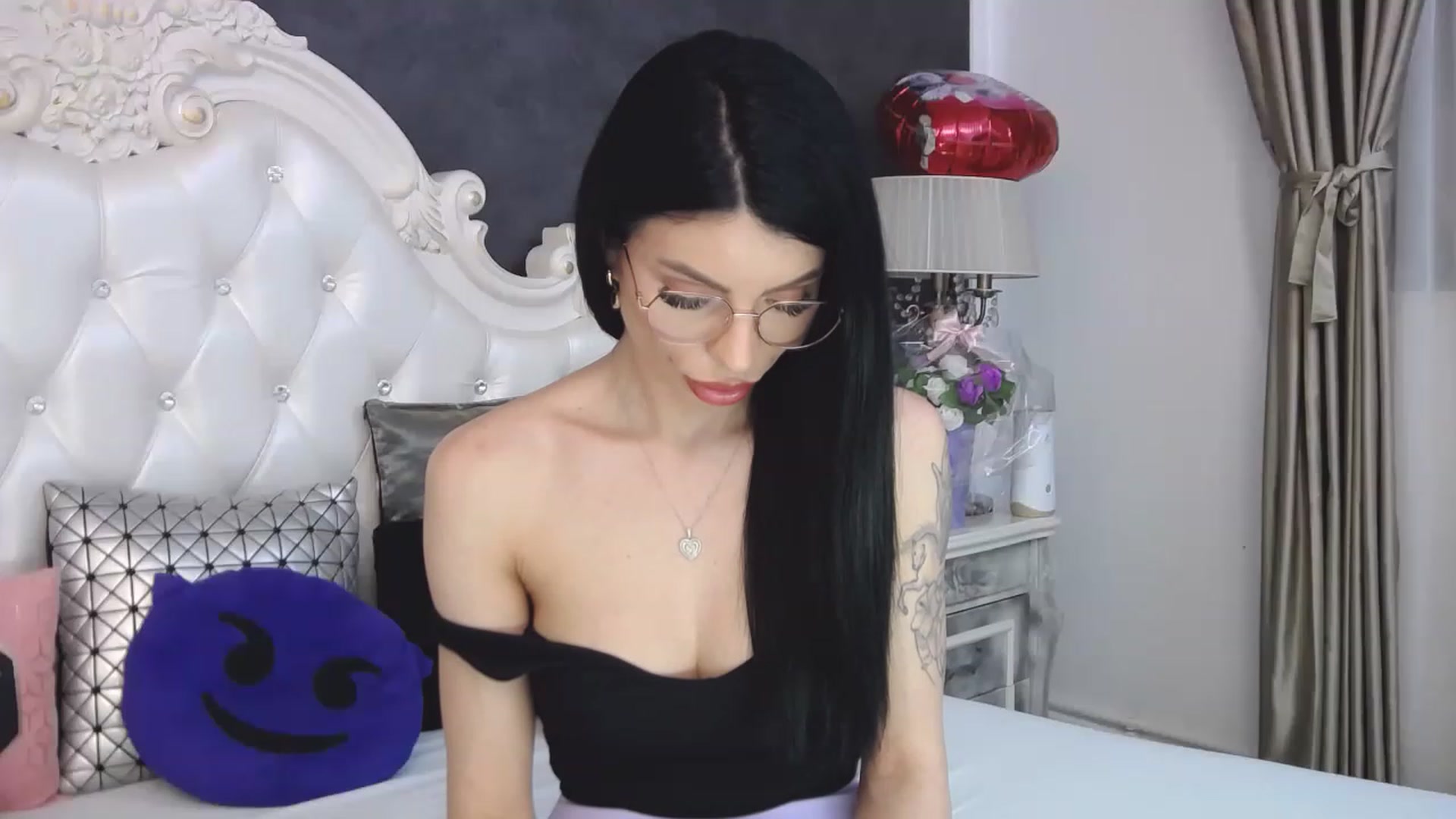Gallery image thumbnail from Tesa000's myfreecams stream on, 04/24/2023, 08:43 image 8 of 20