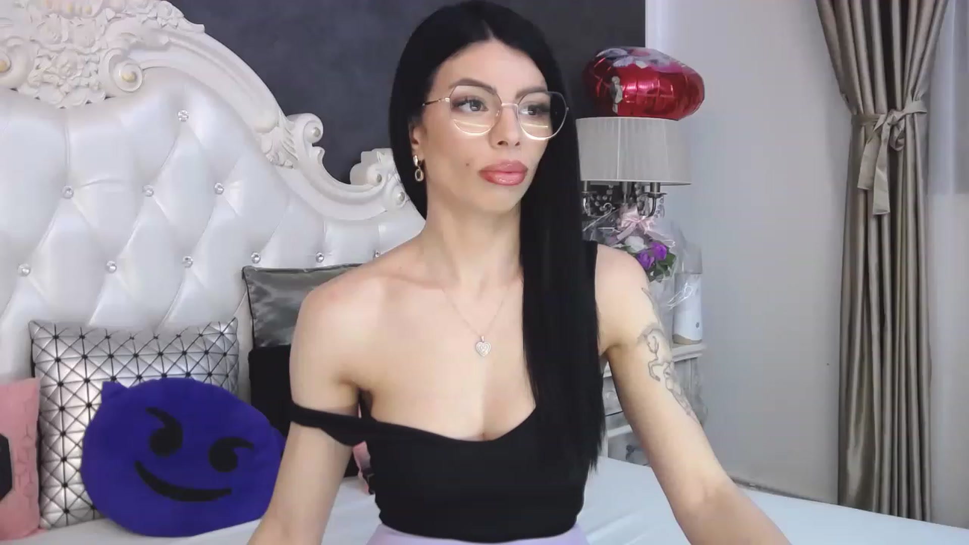 Gallery image thumbnail from Tesa000's myfreecams stream on, 04/24/2023, 08:43 image 7 of 20