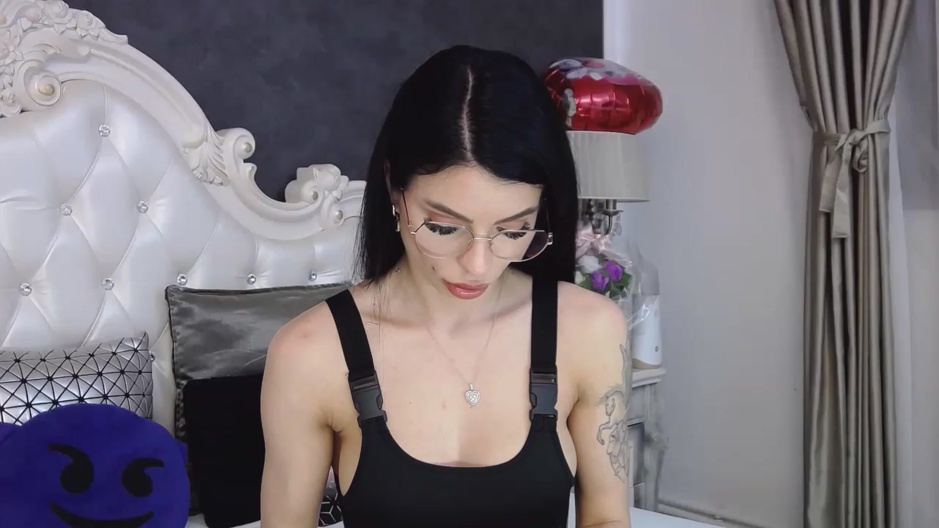 Gallery image thumbnail from Tesa000's myfreecams stream on, 04/27/2023, 11:06 image 10 of 20