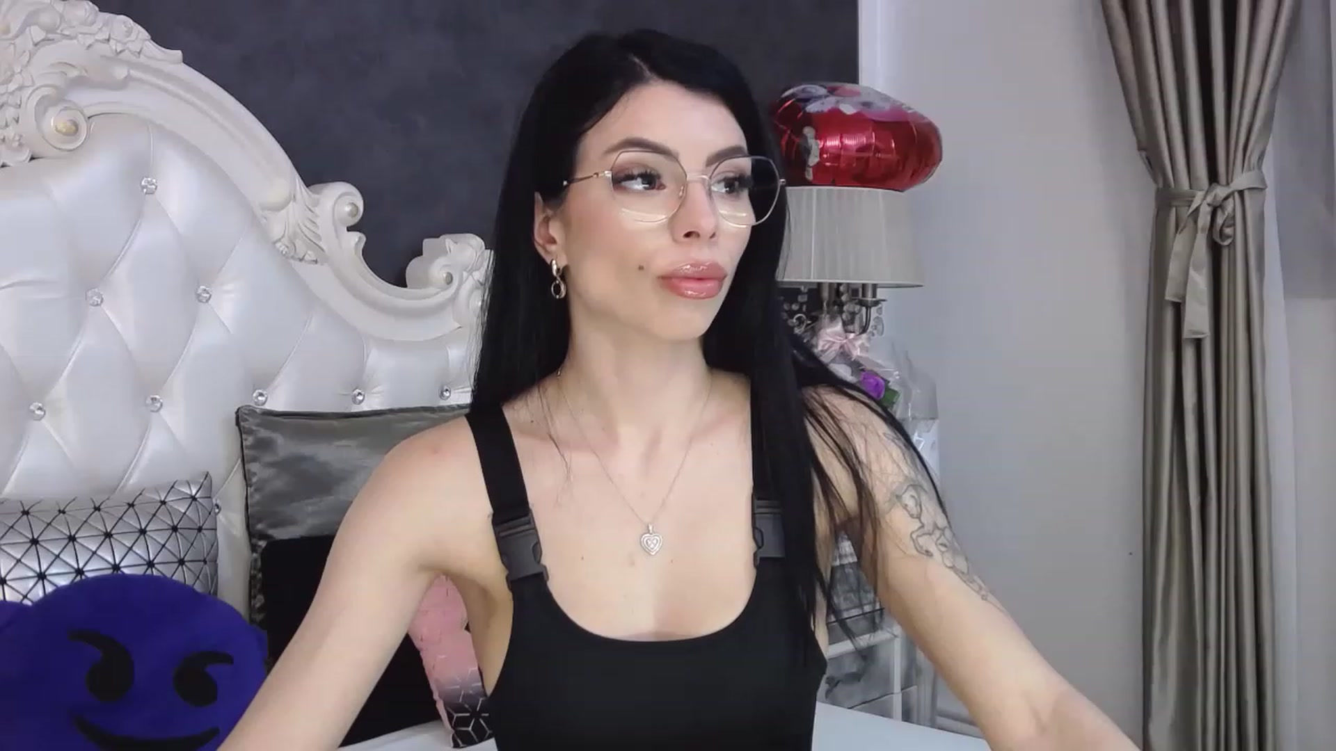 Gallery image thumbnail from Tesa000's myfreecams stream on, 04/27/2023, 11:06 image 13 of 20