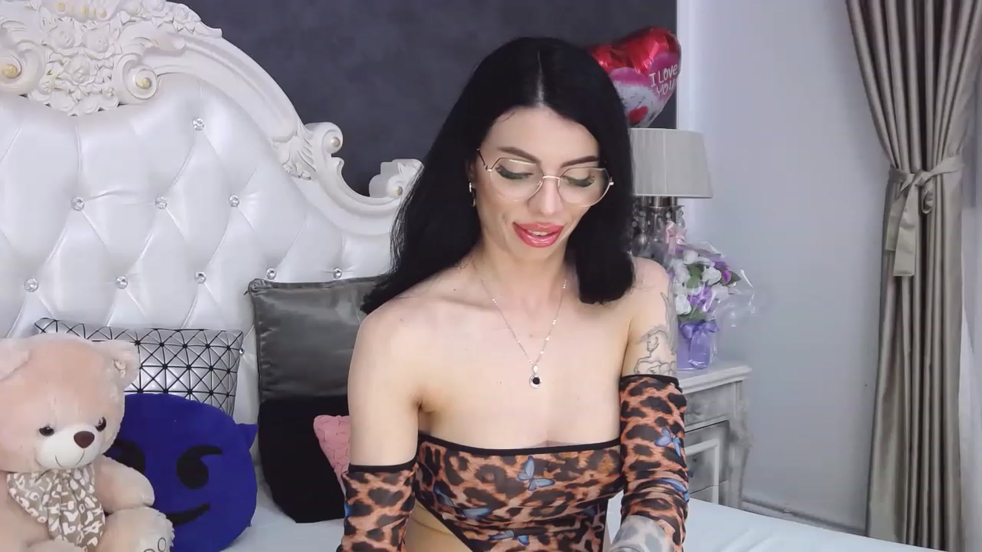 Gallery image thumbnail from Tesa000's myfreecams stream on, 05/29/2023, 11:28 image 5 of 20