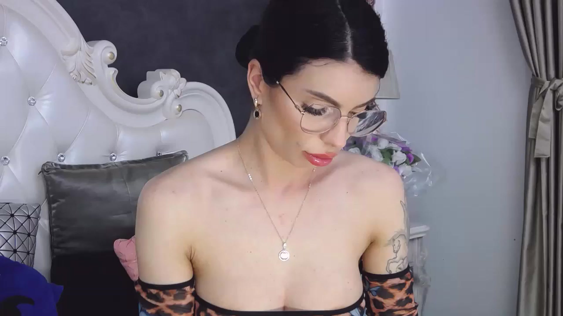 Gallery image thumbnail from Tesa000's myfreecams stream on, 05/29/2023, 13:44 image 1 of 20
