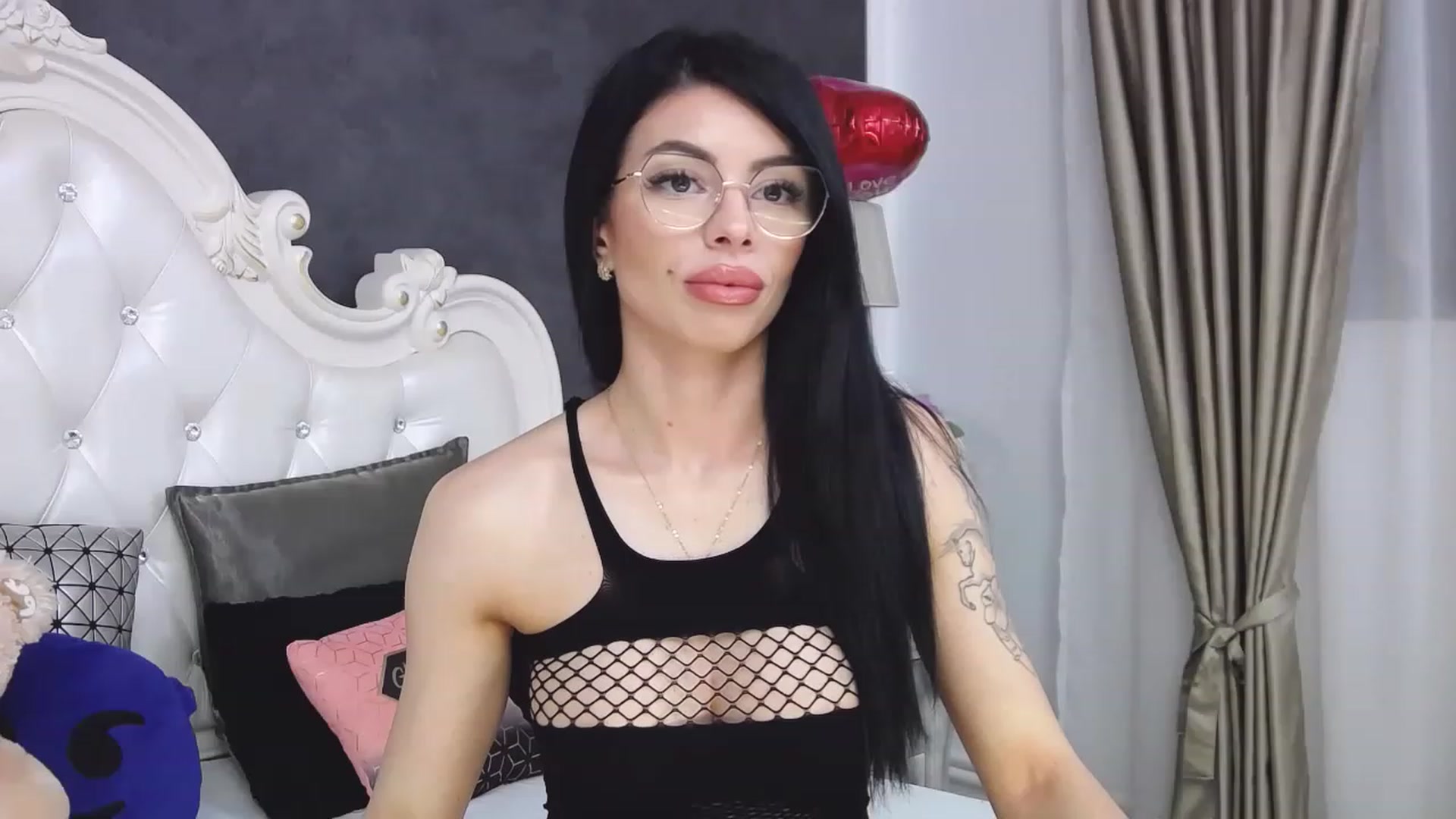 Gallery image thumbnail from Tesa000's myfreecams stream on, 06/07/2023, 12:22 image 13 of 20