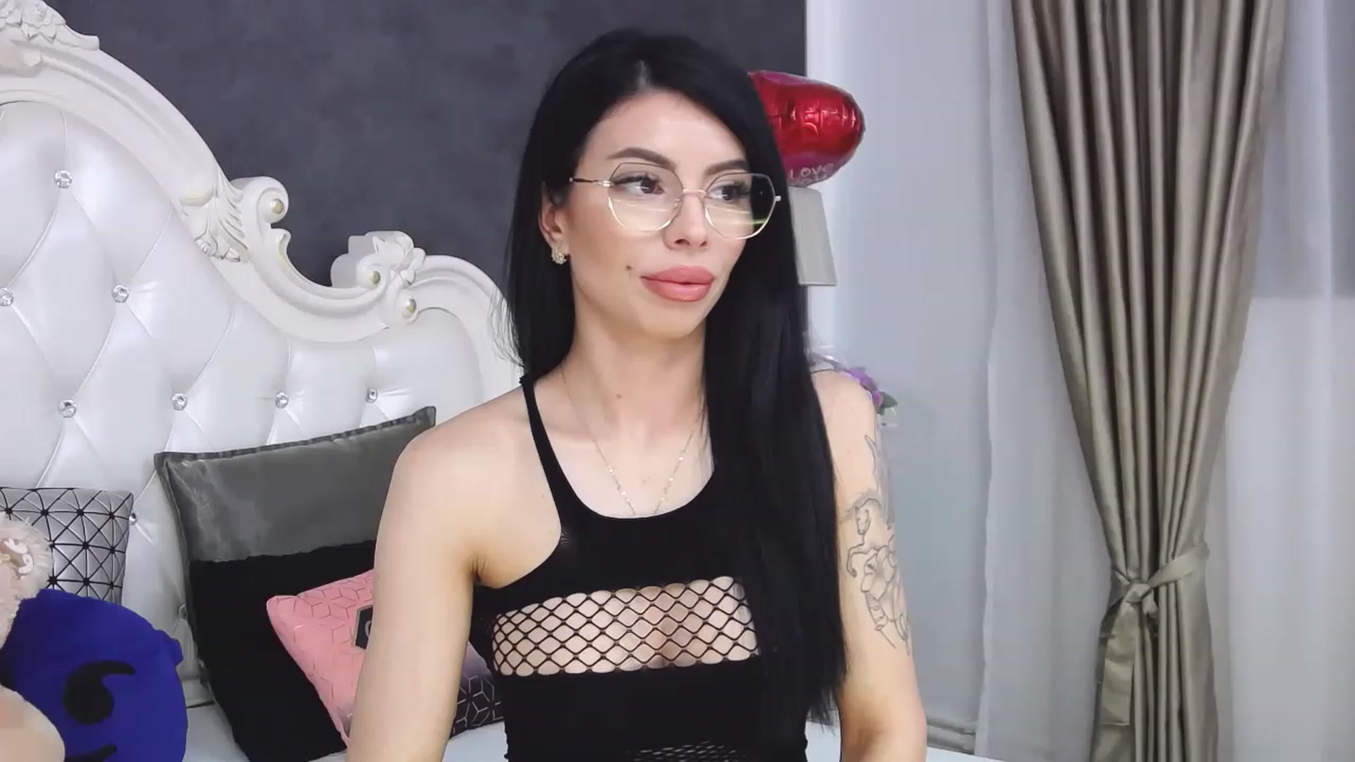 Gallery image thumbnail from Tesa000's myfreecams stream on, 06/07/2023, 12:22 image 18 of 20