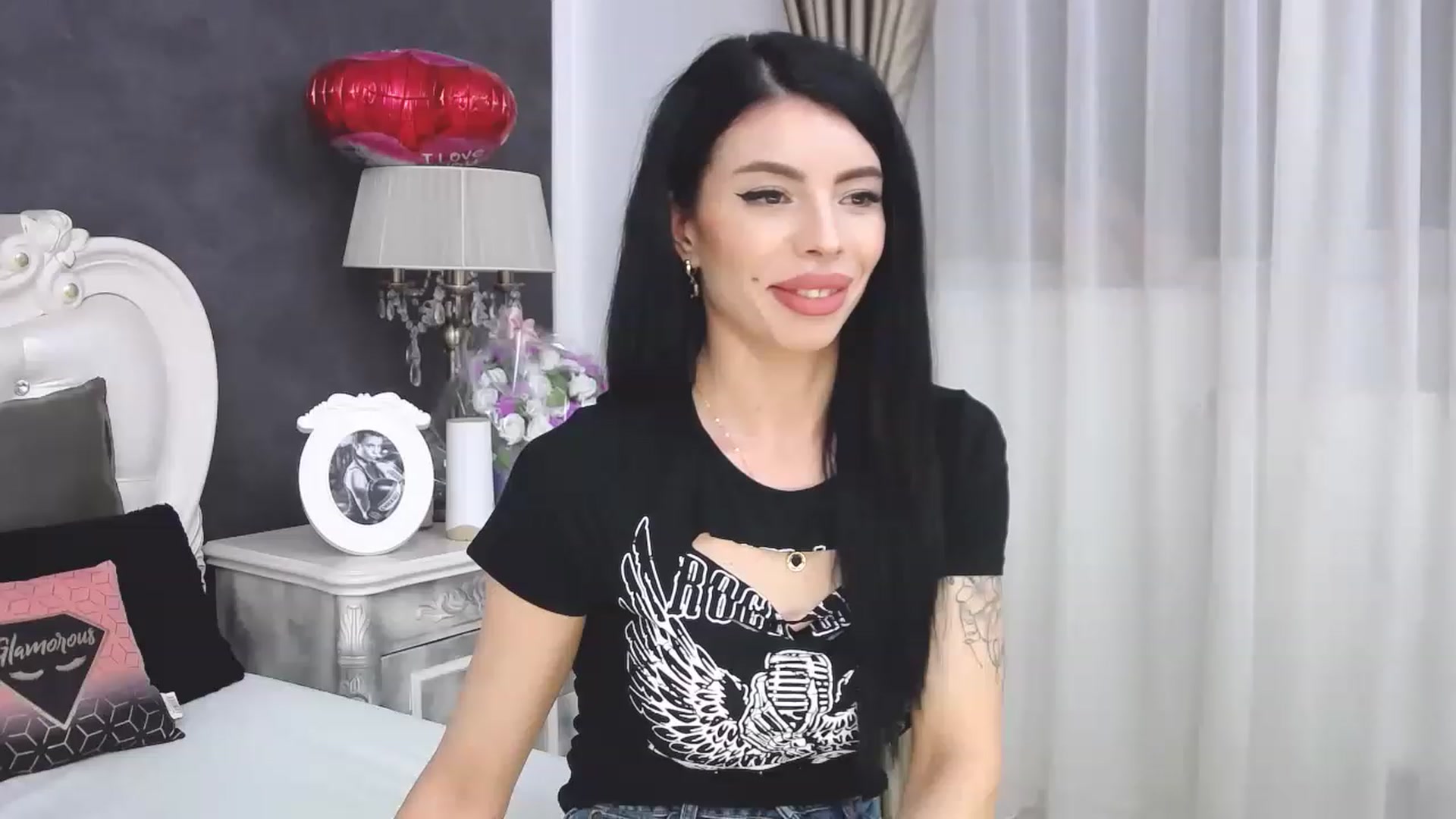 Gallery image thumbnail from Tesa000's myfreecams stream on, 06/11/2023, 13:13 image 18 of 20