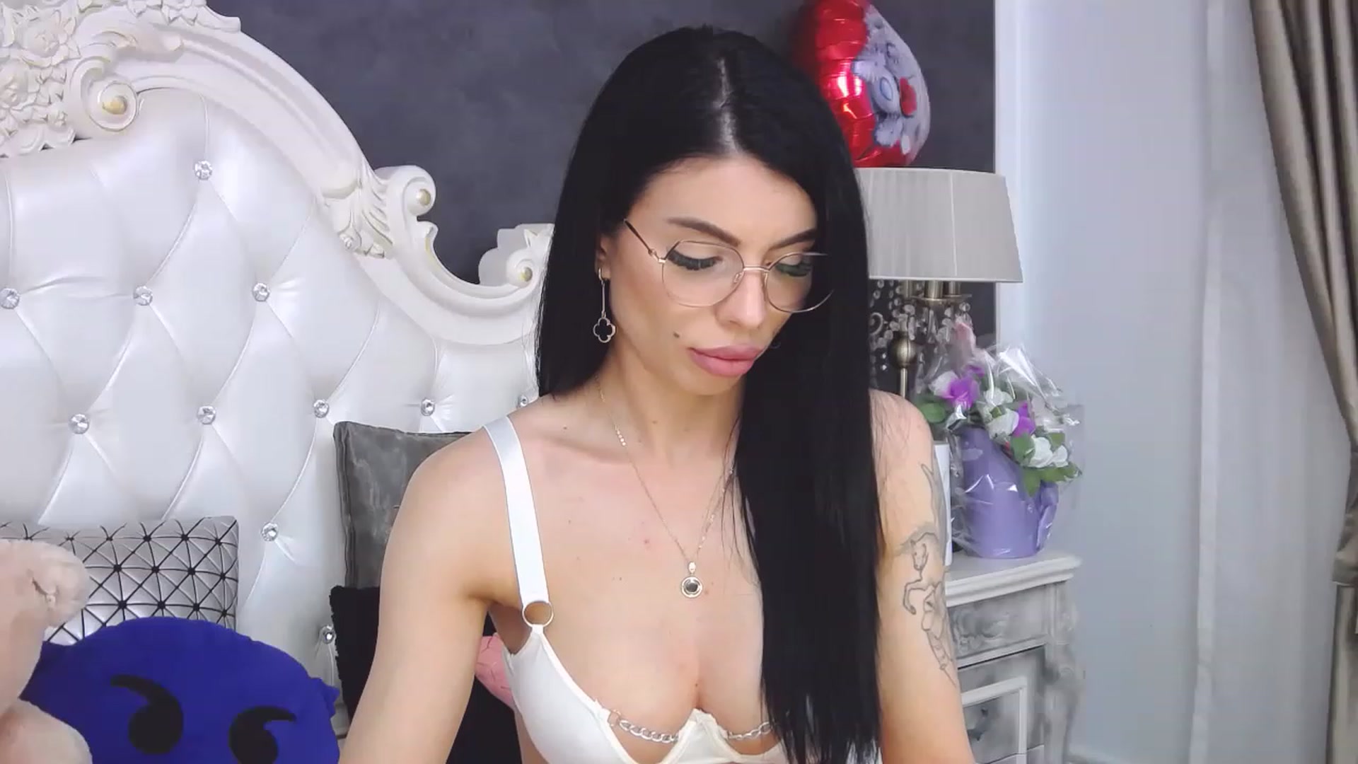 Gallery image thumbnail from Tesa000's myfreecams stream on, 06/15/2023, 13:09 image 14 of 20