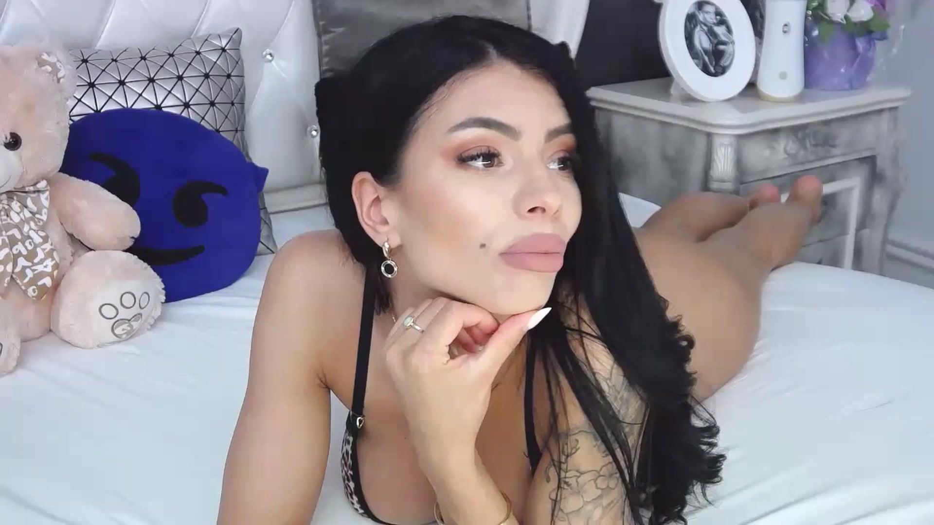 Gallery image thumbnail from Tesa000's myfreecams stream on, 06/25/2023, 12:17 image 6 of 20