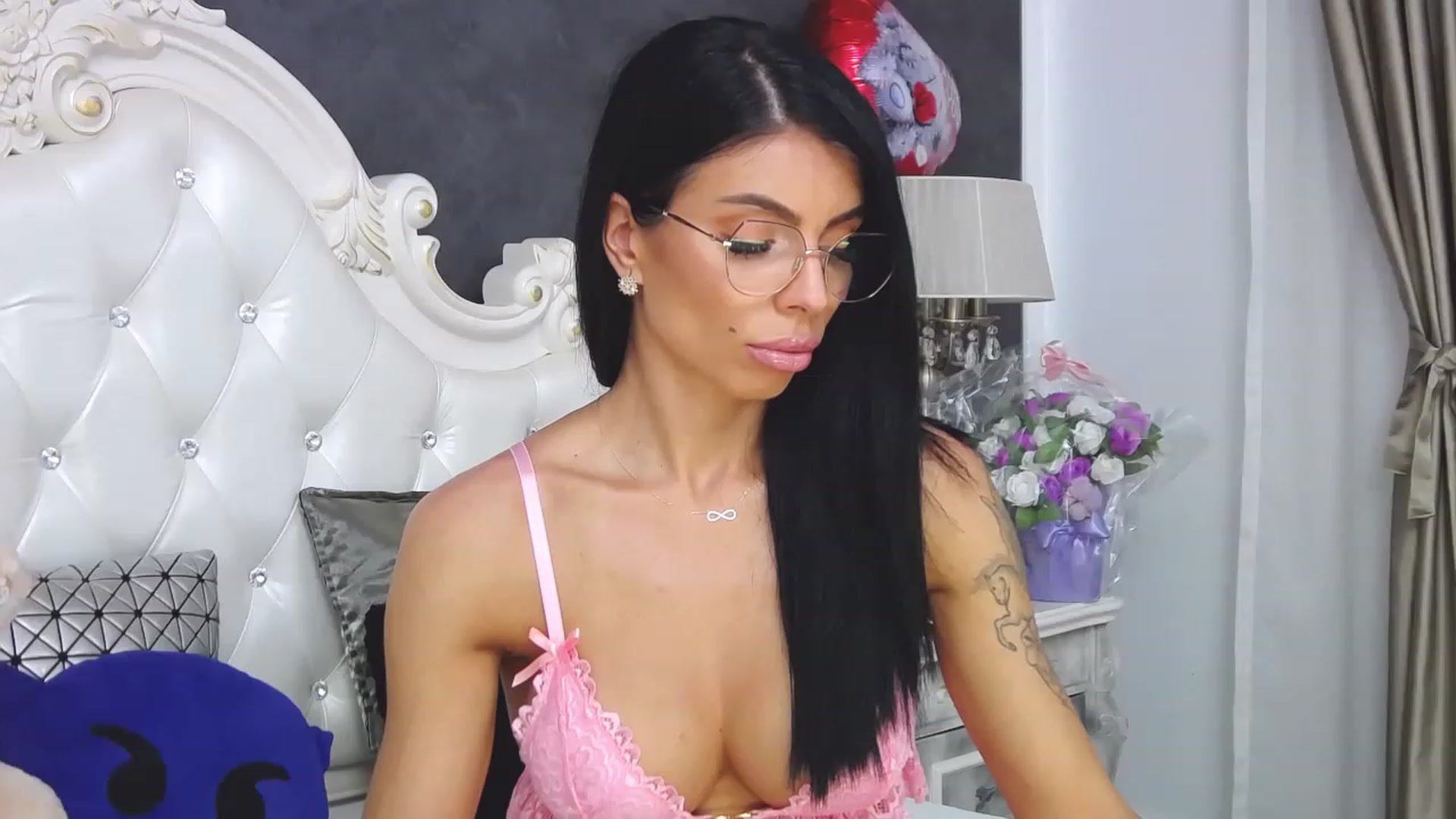 Gallery image thumbnail from Tesa000's myfreecams stream on, 07/17/2023, 11:25 image 15 of 20