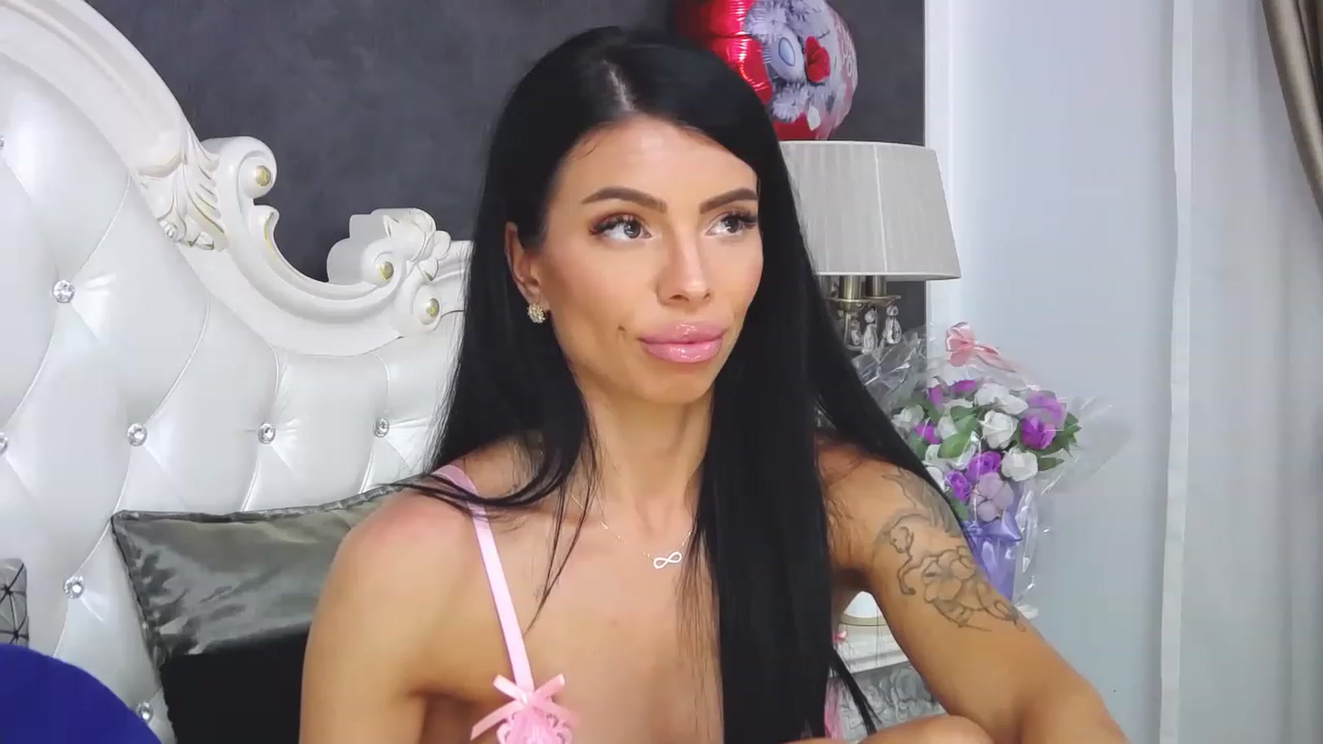 Gallery image thumbnail from Tesa000's myfreecams stream on, 07/17/2023, 13:10 image 19 of 20