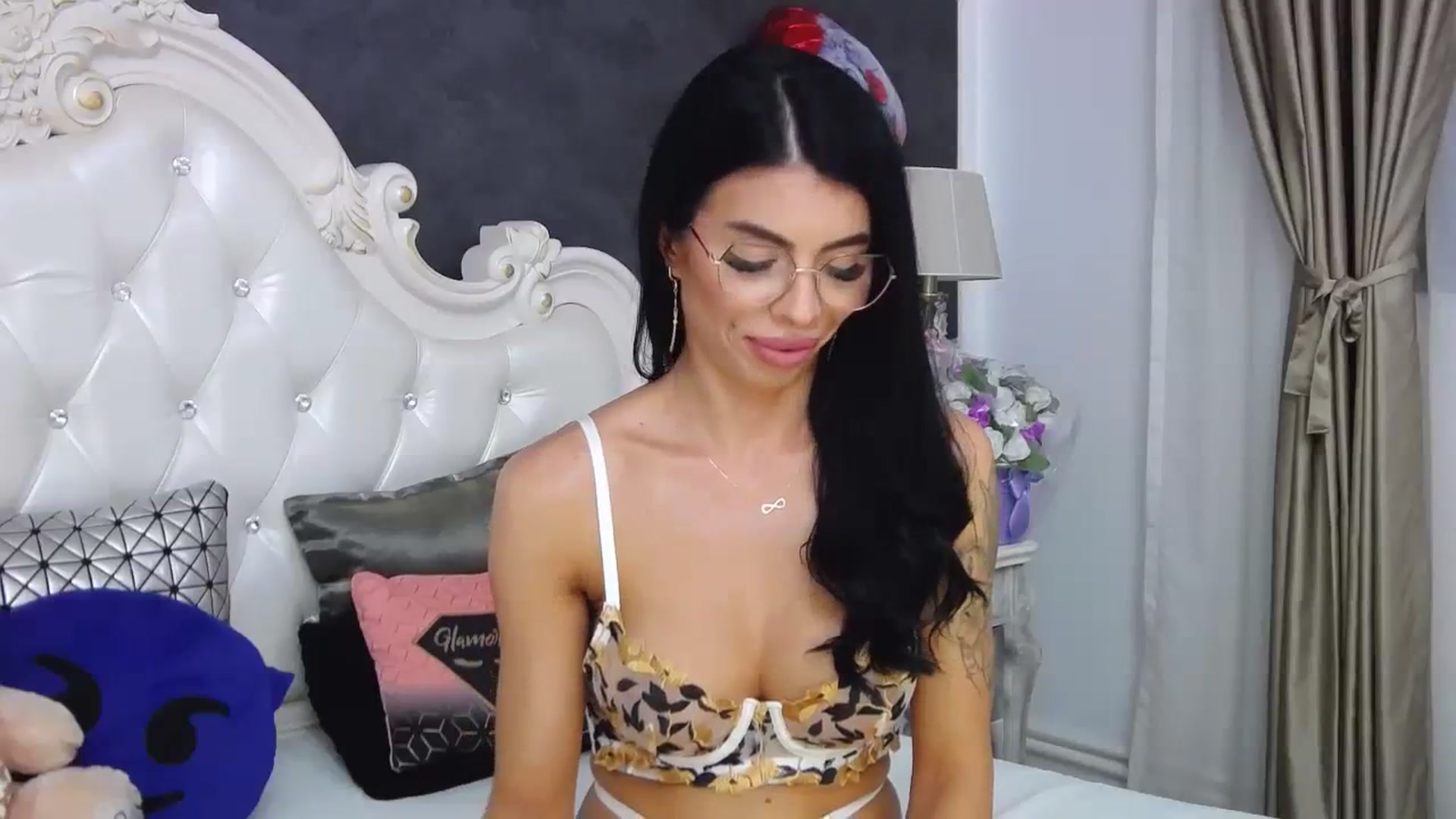 Gallery image thumbnail from Tesa000's myfreecams stream on, 08/03/2023, 12:27 image 6 of 20