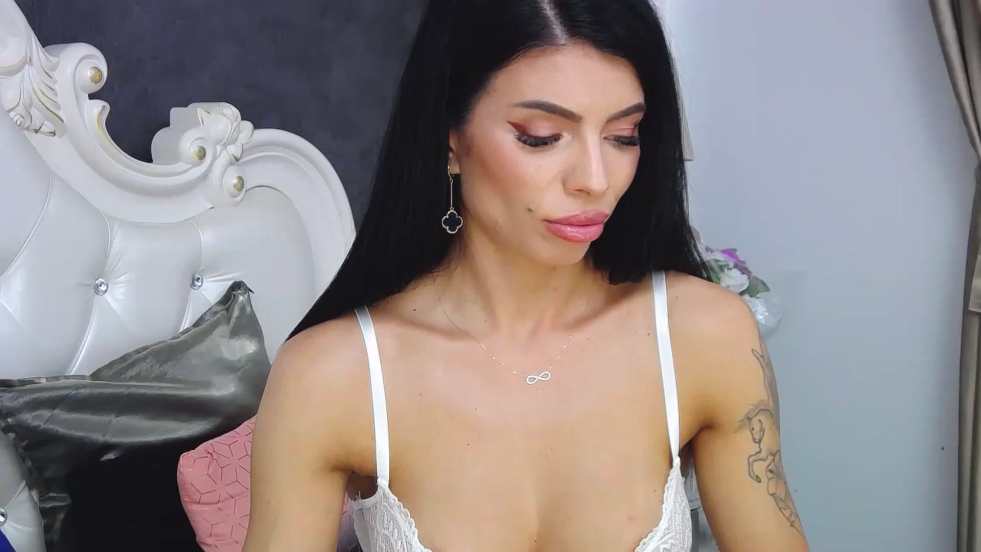 Gallery image thumbnail from Tesa000's myfreecams stream on, 08/06/2023, 13:18 image 15 of 20